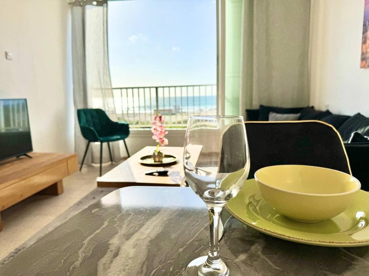 Amazing Sea View Apartment Qiryat Yam Exterior photo