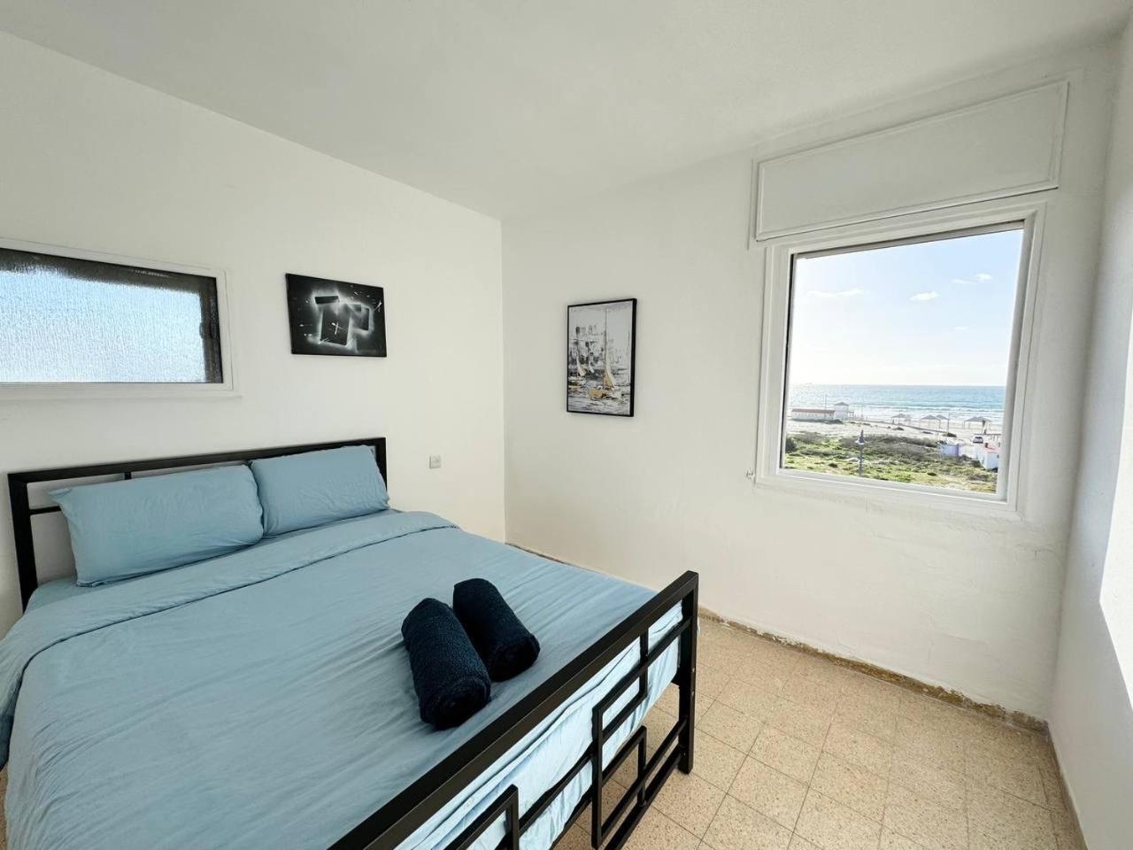 Amazing Sea View Apartment Qiryat Yam Exterior photo