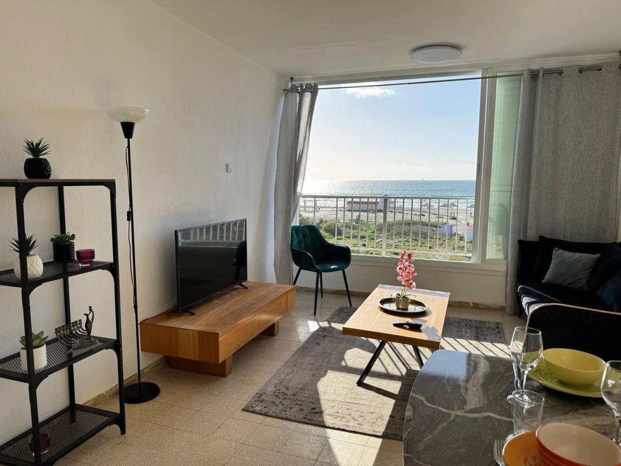 Amazing Sea View Apartment Qiryat Yam Exterior photo