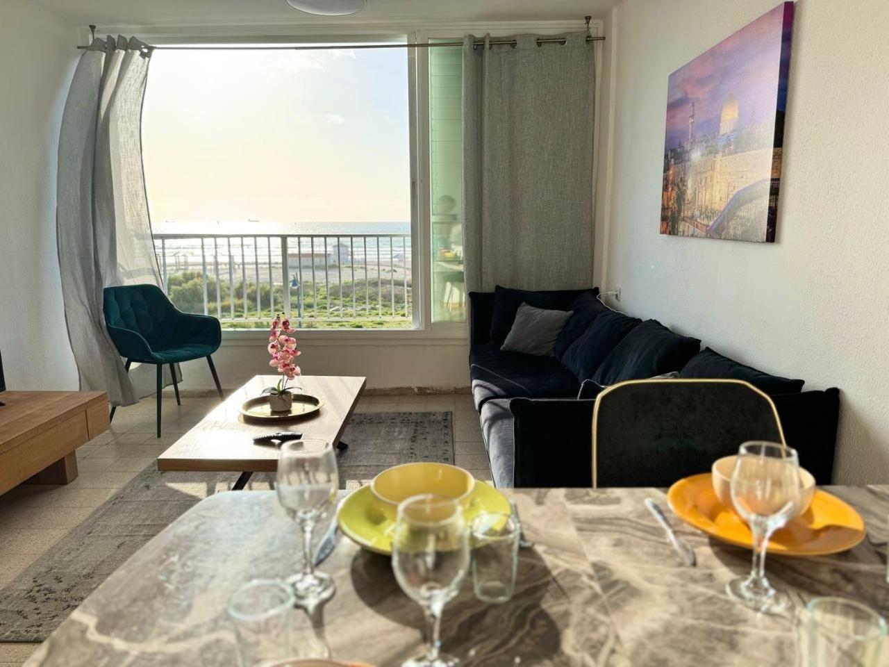 Amazing Sea View Apartment Qiryat Yam Exterior photo